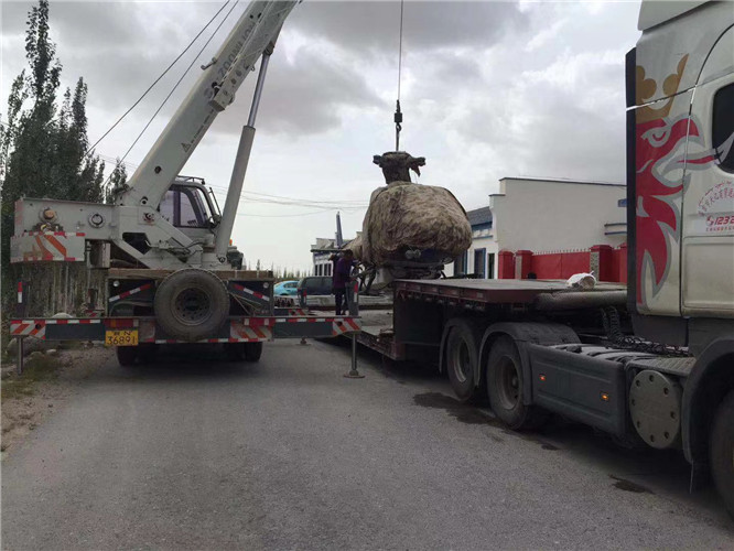 滦平县狭窄场地（如小区、车间）适合用哪种吊车？